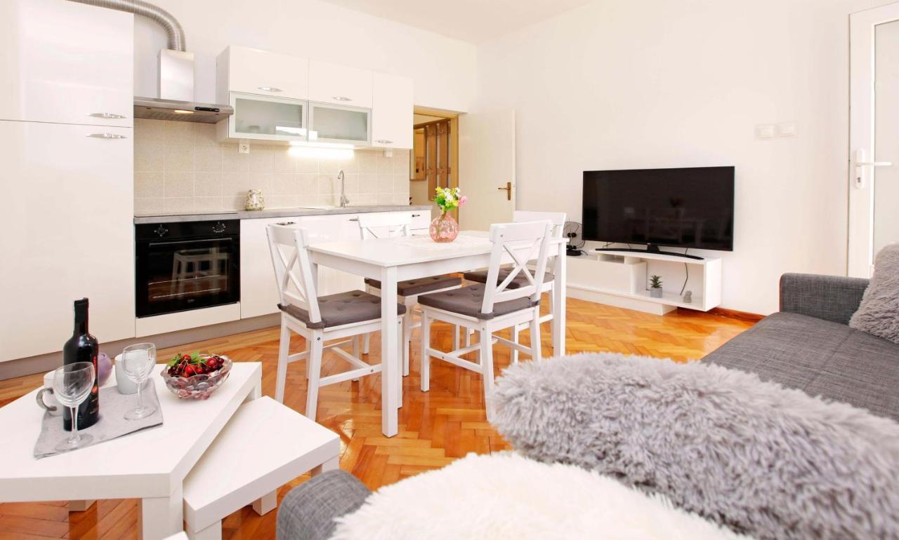 וולה לוקה Apartman Zuvela מראה חיצוני תמונה