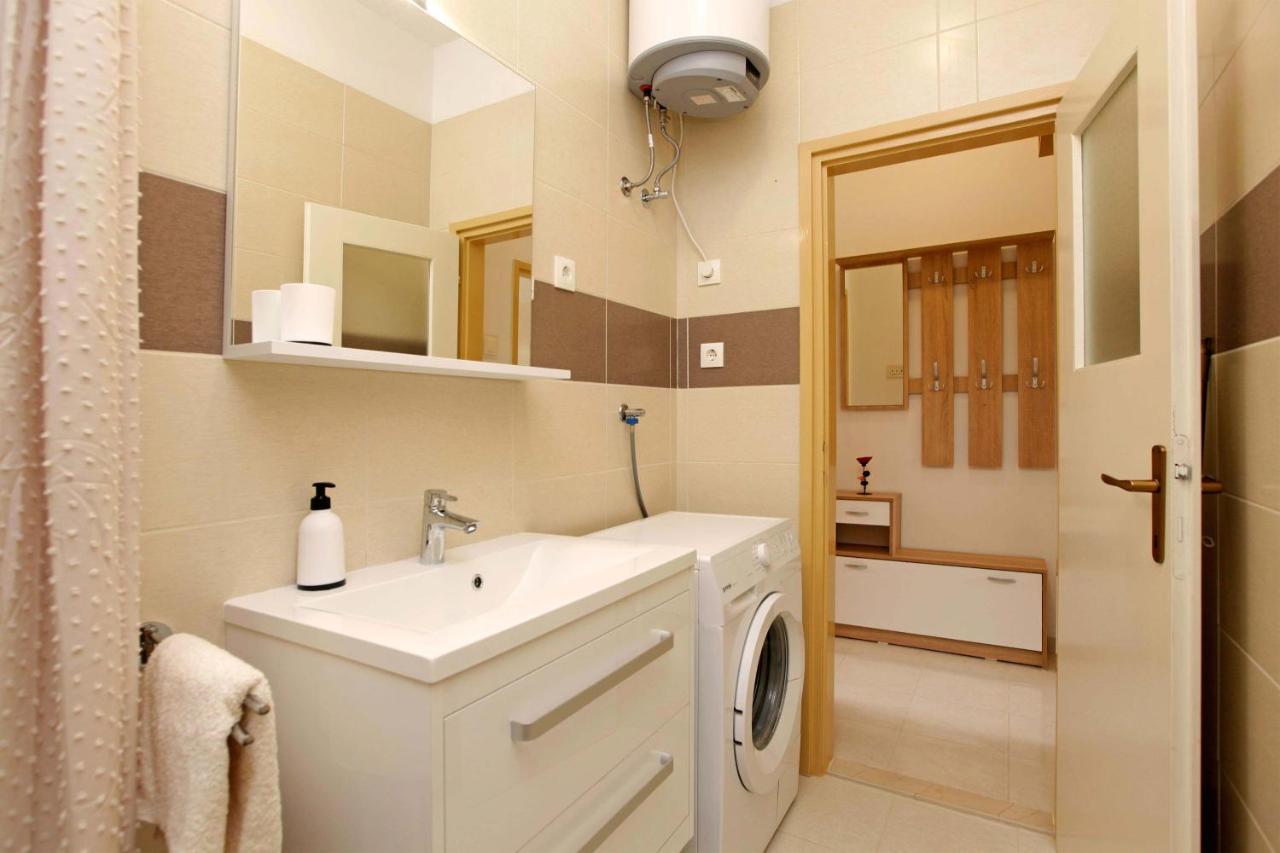 וולה לוקה Apartman Zuvela מראה חיצוני תמונה