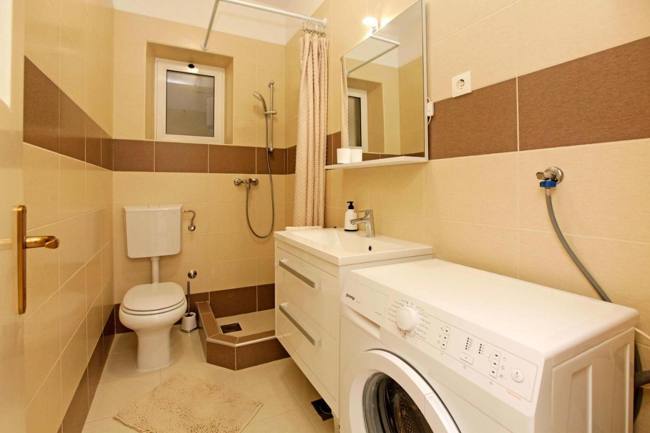 וולה לוקה Apartman Zuvela מראה חיצוני תמונה